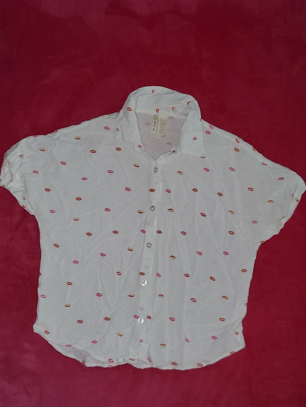 Japna White Button-Down Shirt with Pink and Orange Lip Print